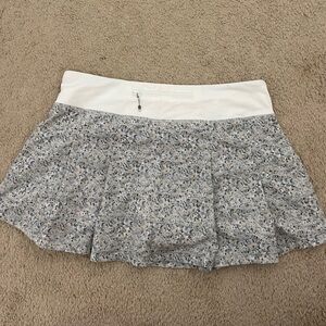 lululemon pace rival skirt size 8 floral